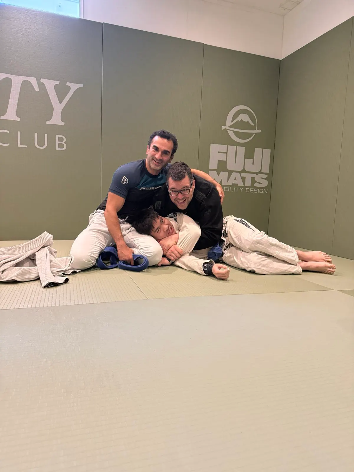 Wave BJJ community on the mats